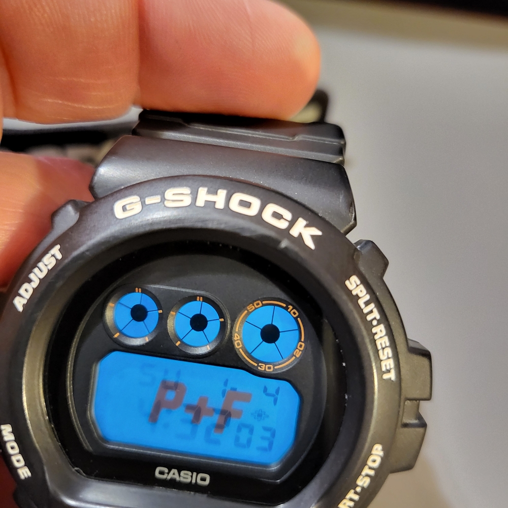 G-SHOCK WATCH⌚️ DW-6900PF PLACES AND FACES COLLABORATION - Picture 8 of 9